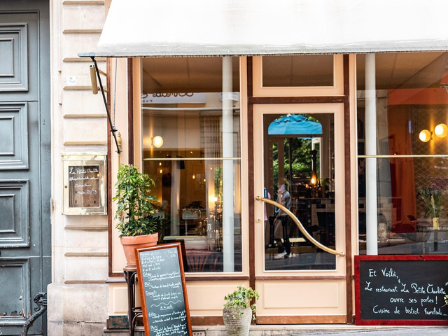 Restaurant La Petite Charlotte Restaurant la petite charlotte Paris 9.png